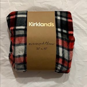 Fleece throw blanket